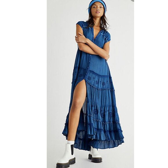 Free People Dresses & Skirts - Free People Pretty Cozy Maxi Dress Buttondown Tiered Lace Embroidered S 283828